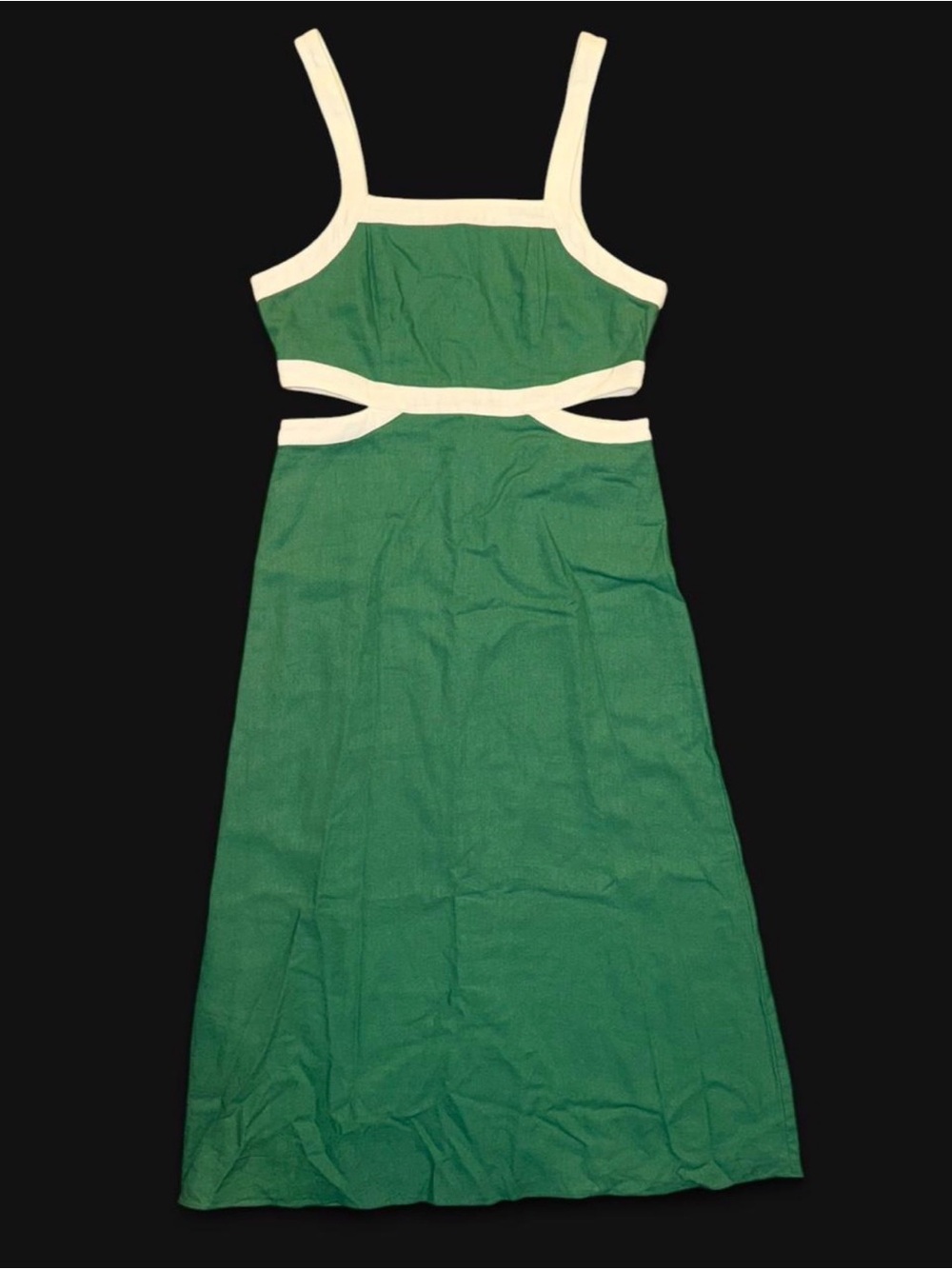 Donna Morgan Sage Dress in the colorway Deep Grass Green/Winter White